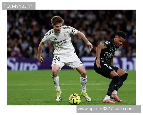 阿斯报称皇马巴萨争抢阿贾克斯19岁中场新星布尼达 阿斯报称皇马巴萨争抢阿贾克斯19岁中场新星布尼达